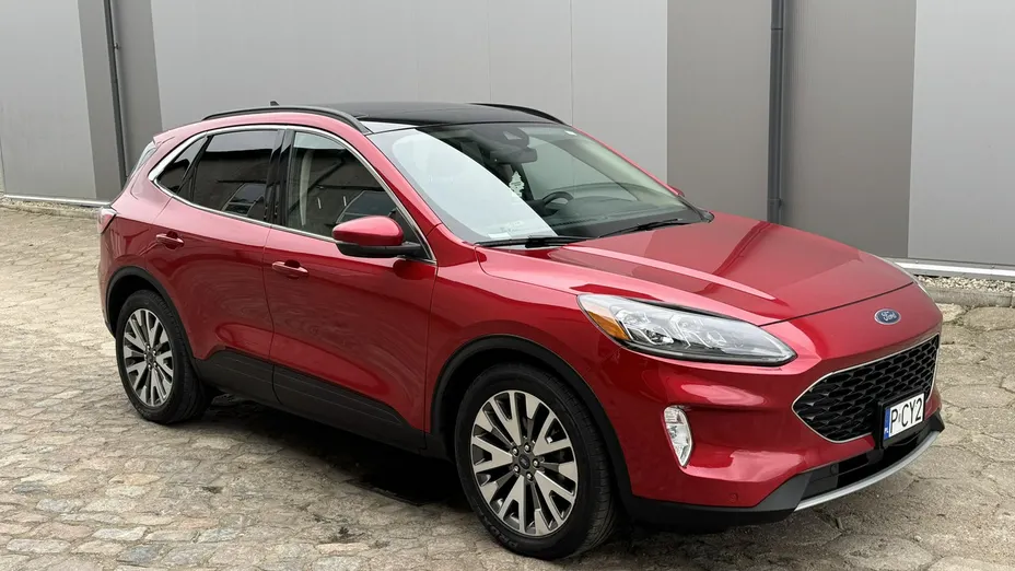 FORD Kuga -