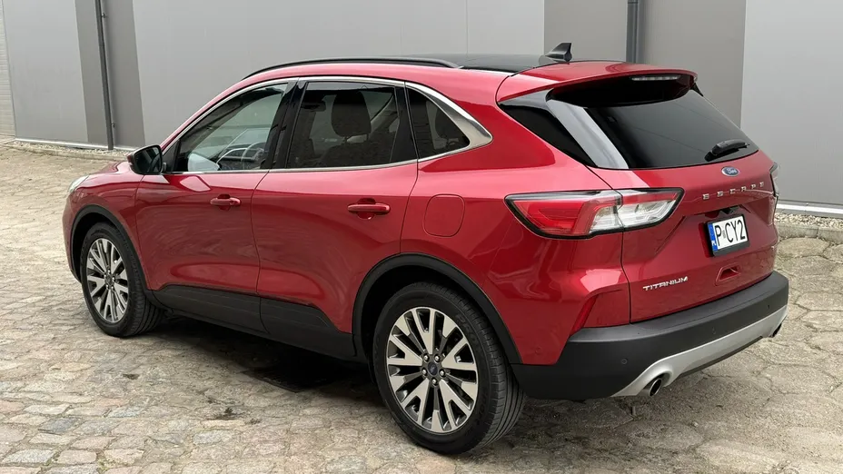 FORD Kuga -