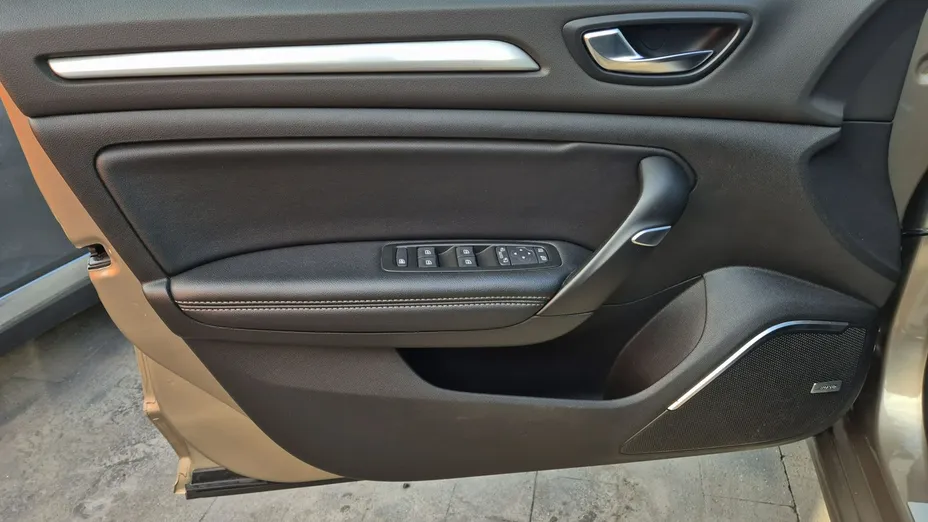 RENAULT Megane -