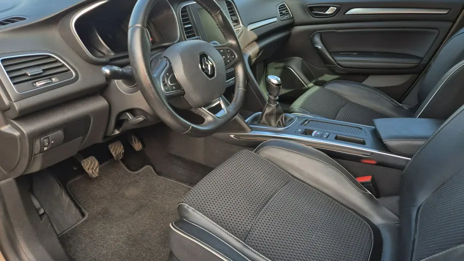 RENAULT Megane -
