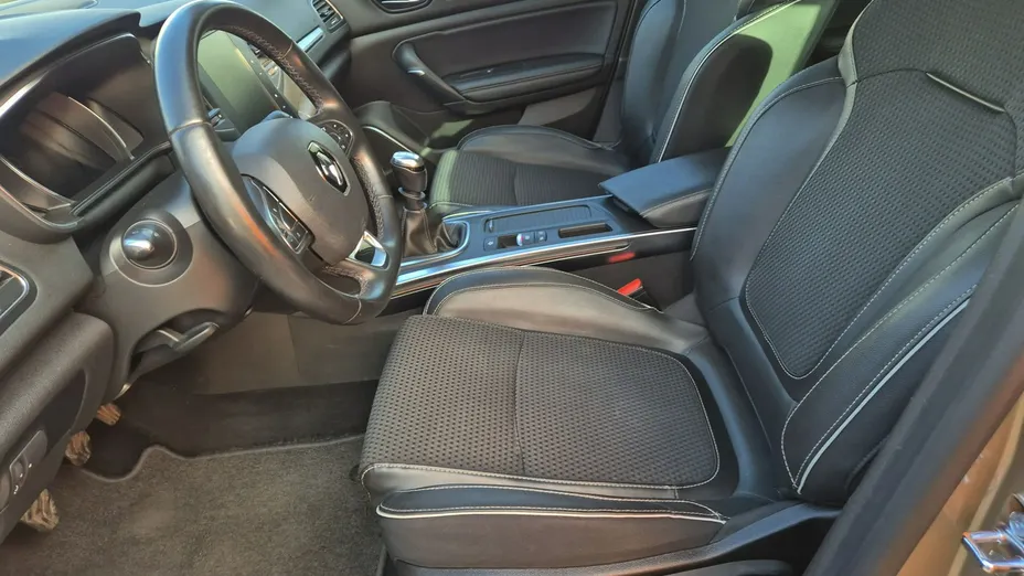 RENAULT Megane -