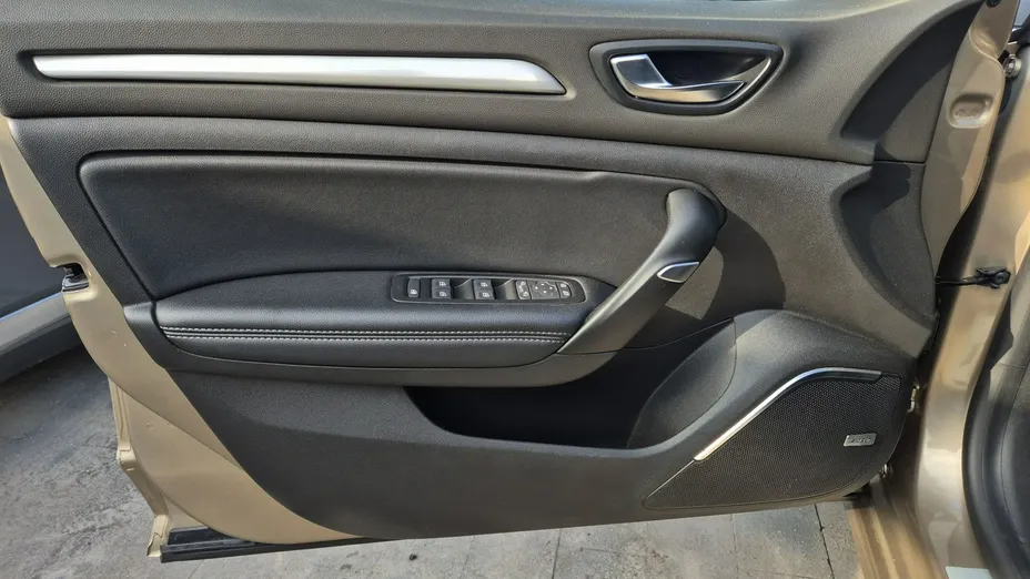 RENAULT Megane -