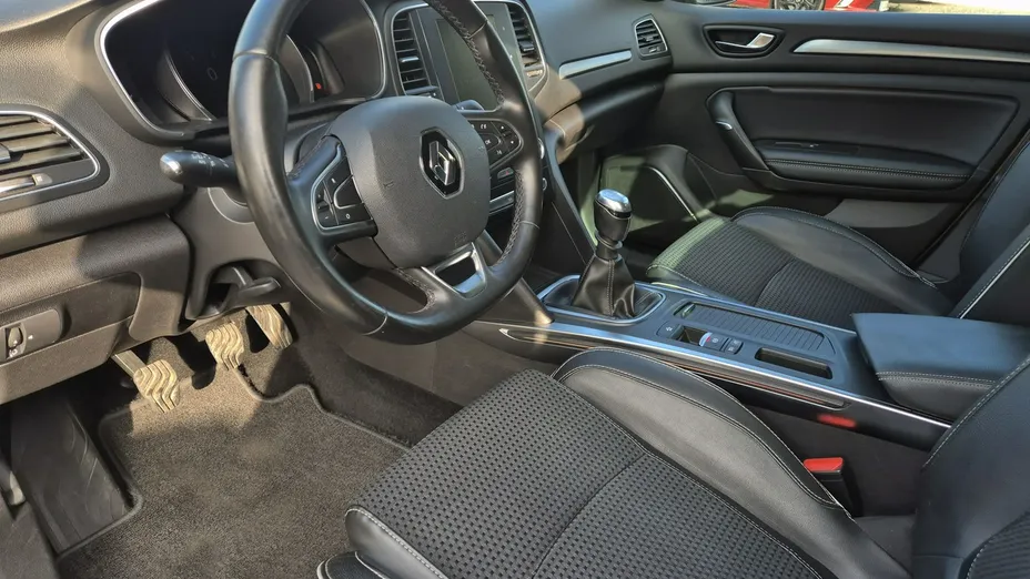 RENAULT Megane -
