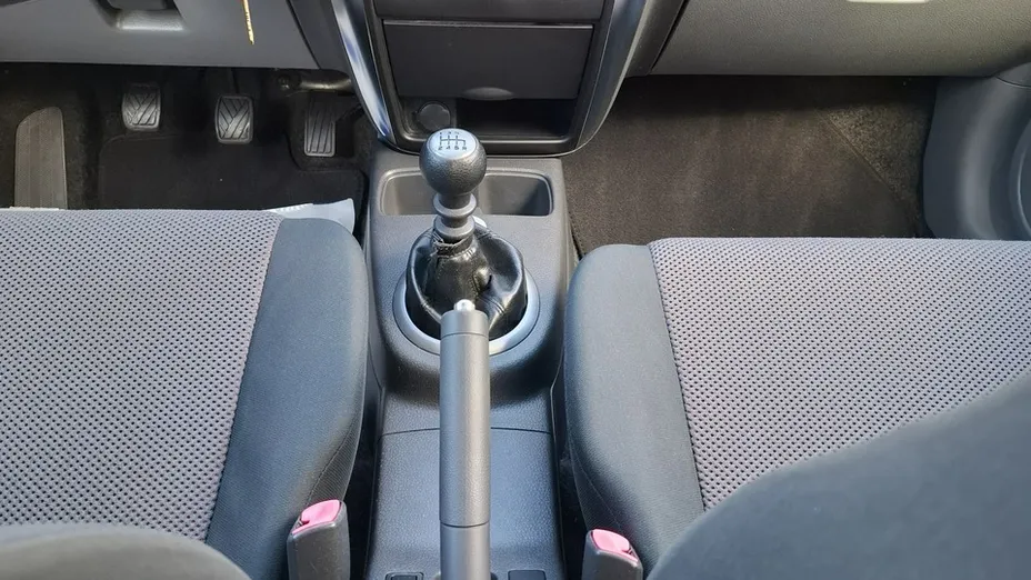 SUZUKI SX4 -