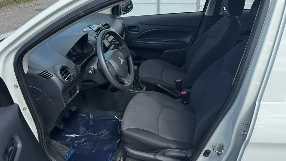 MITSUBISHI Space Star -