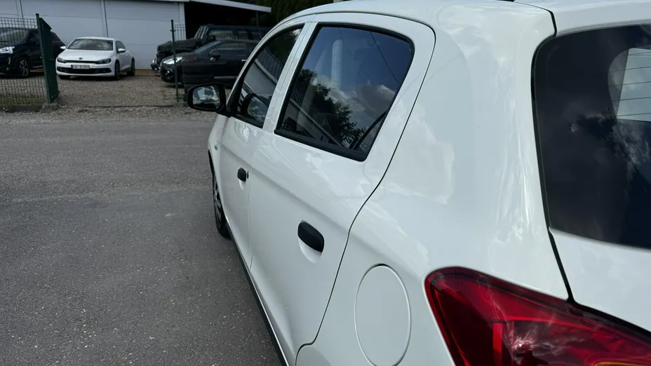 MITSUBISHI Space Star -