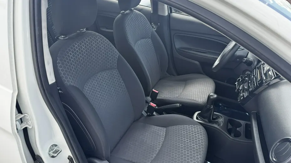 MITSUBISHI Space Star -