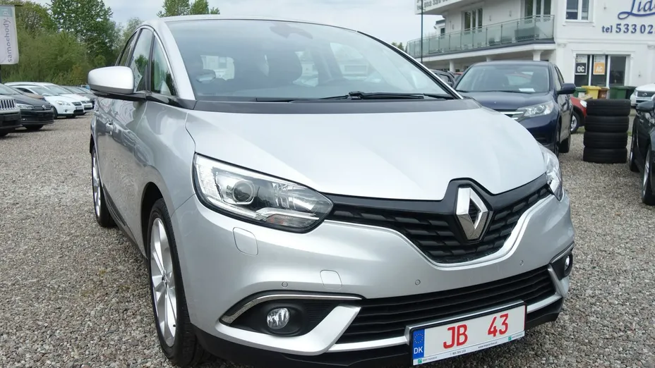 RENAULT Scenic -