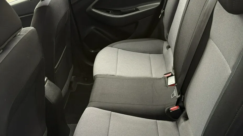 HYUNDAI i20 -