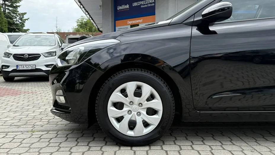 HYUNDAI i20 -