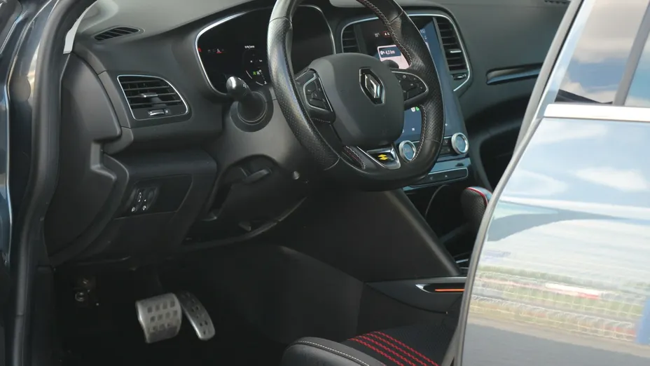 RENAULT Megane -