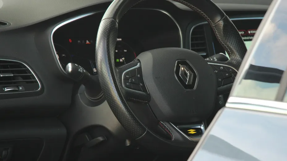 RENAULT Megane -
