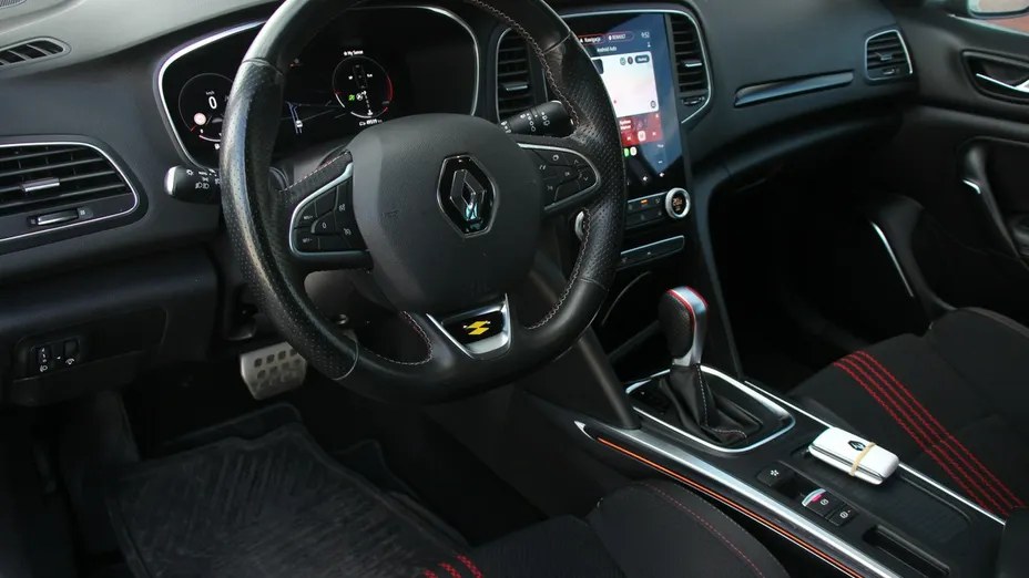 RENAULT Megane -