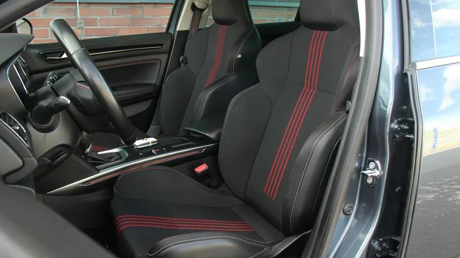 RENAULT Megane -