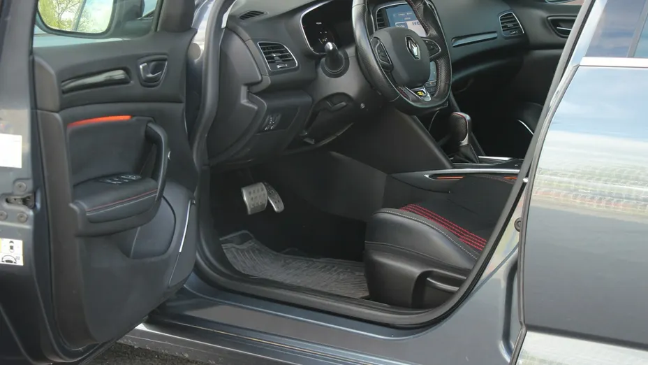 RENAULT Megane -