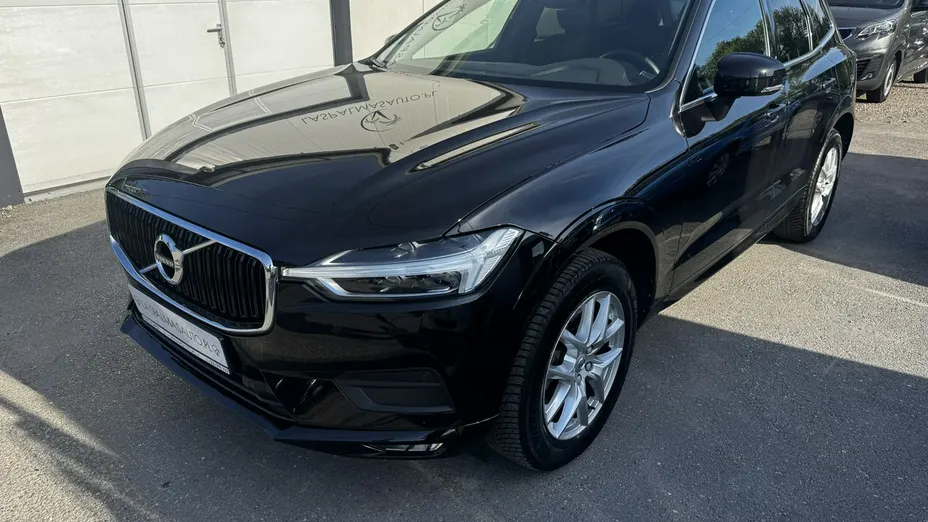 VOLVO XC60 -
