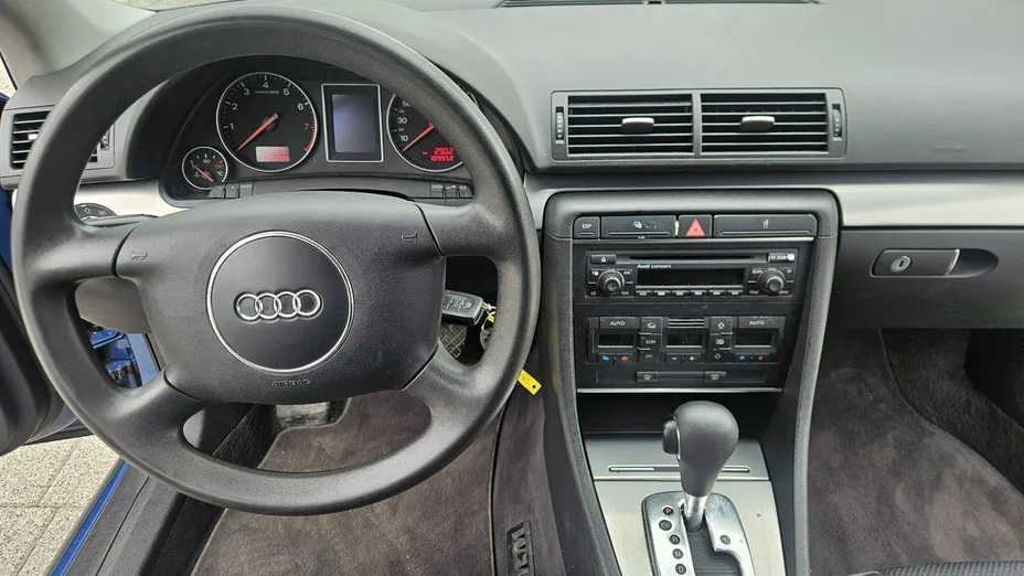 AUDI A4 Avant -