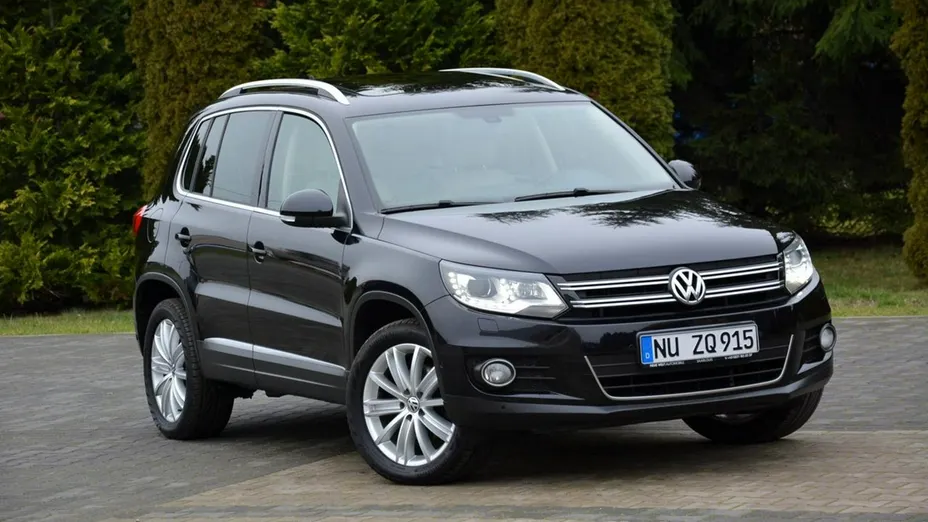 VOLKSWAGEN Tiguan -