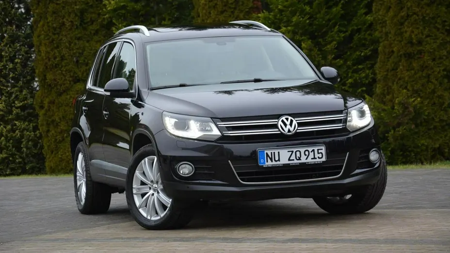 VOLKSWAGEN Tiguan -