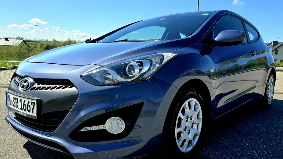 HYUNDAI i30 -