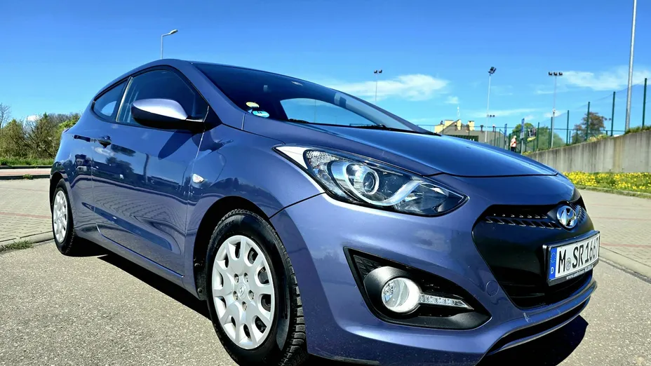 HYUNDAI i30 -