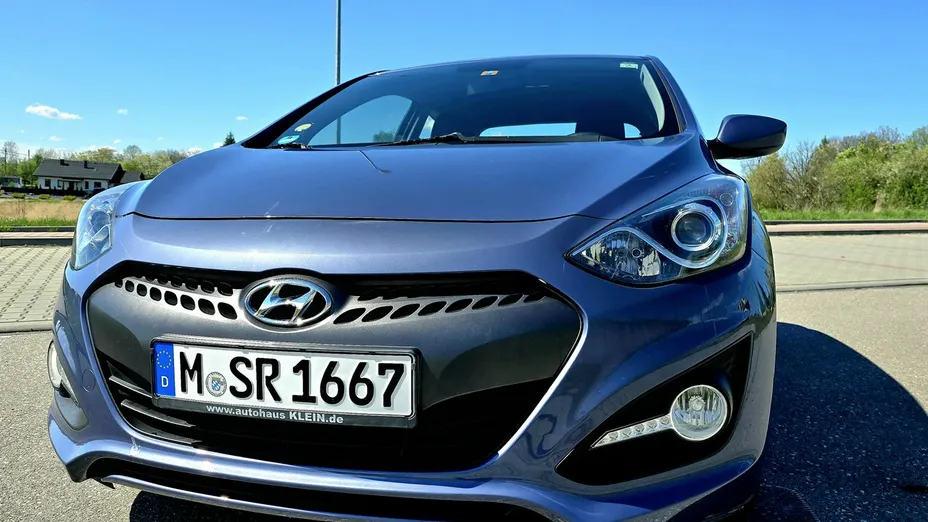 HYUNDAI i30 -