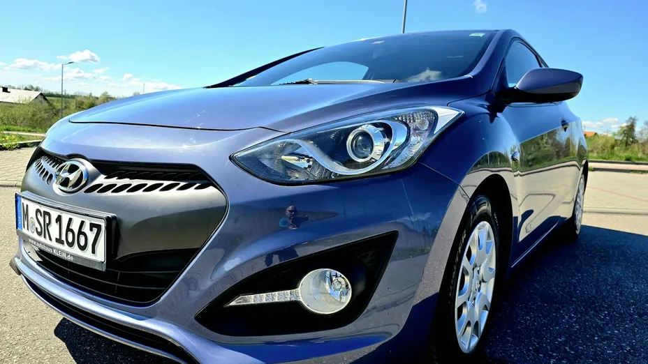 HYUNDAI i30 -