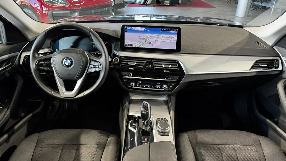 BMW Seria 5 520d aut