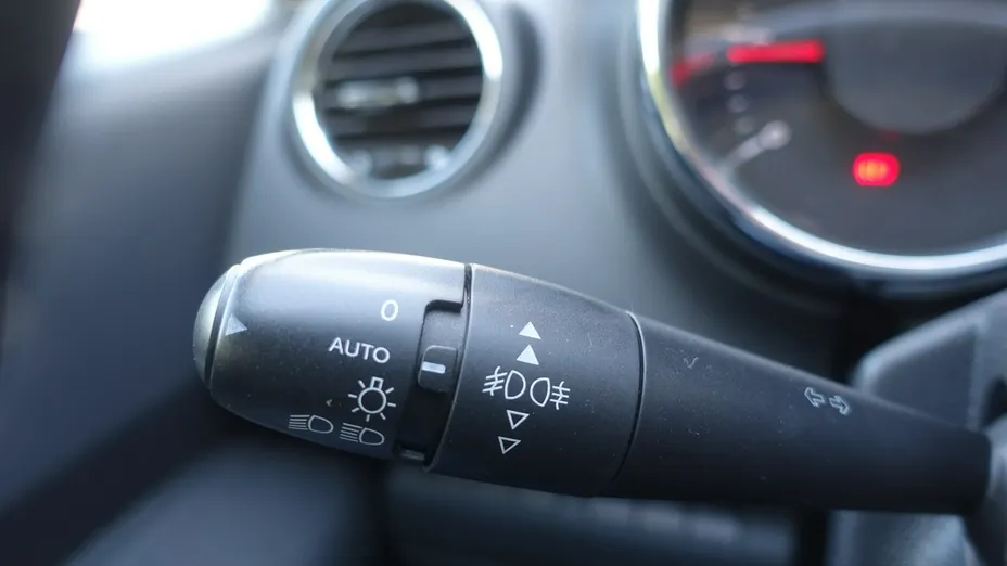 PEUGEOT 3008 -
