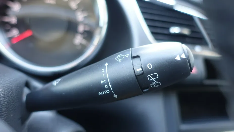PEUGEOT 3008 -