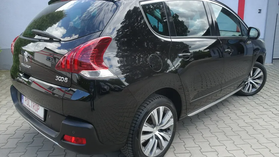 PEUGEOT 3008 -