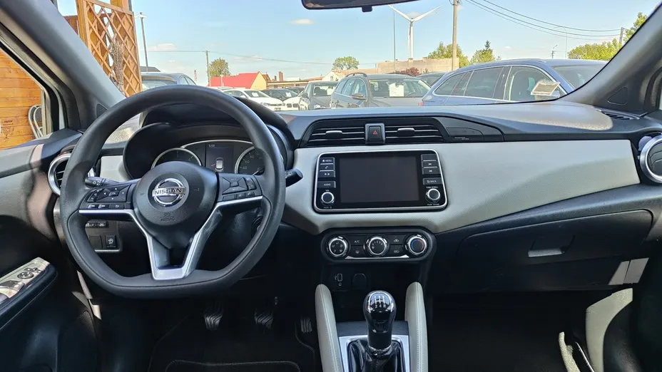 NISSAN Micra -