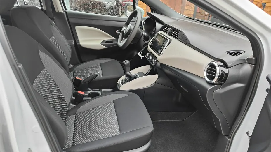 NISSAN Micra -