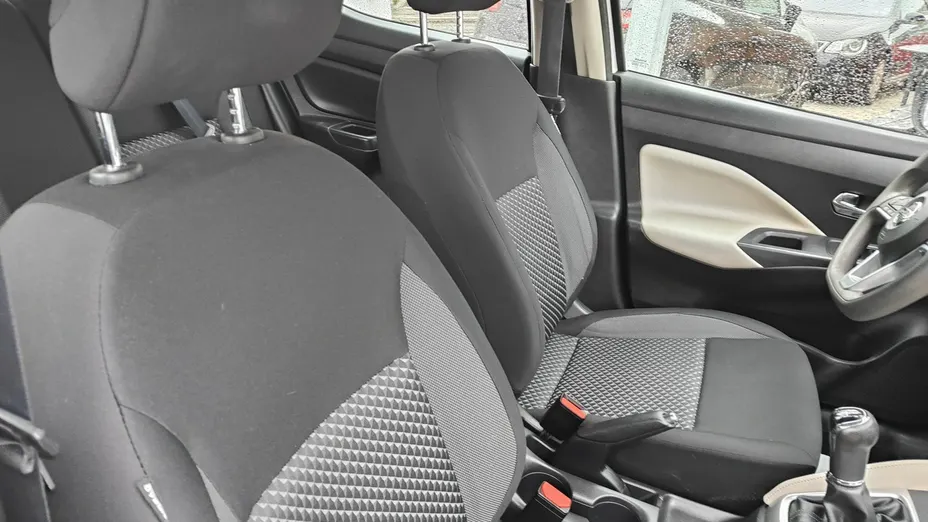 NISSAN Micra -