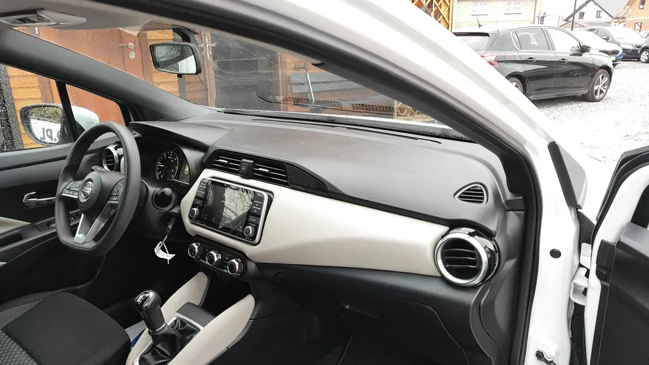 NISSAN Micra -