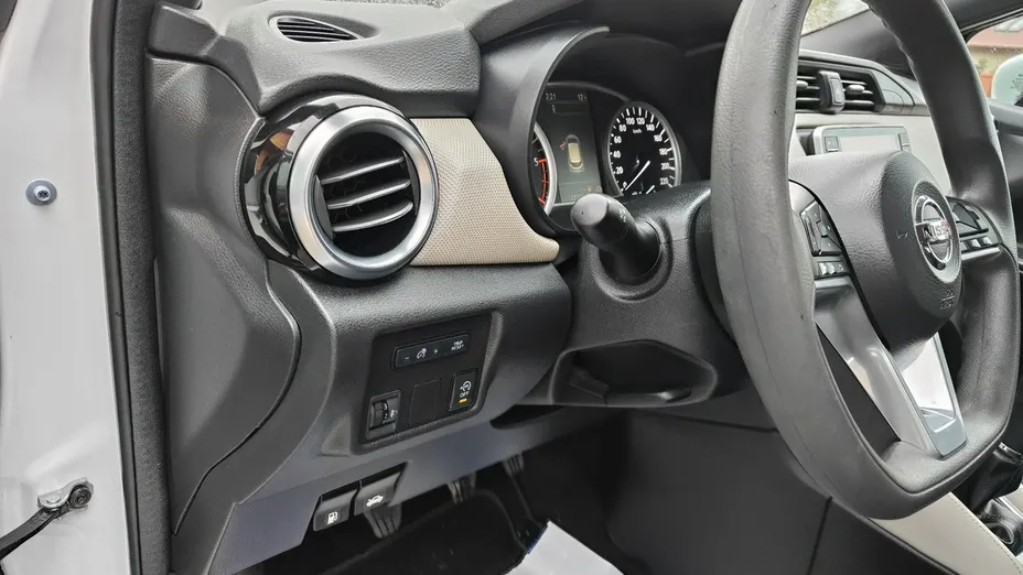 NISSAN Micra -