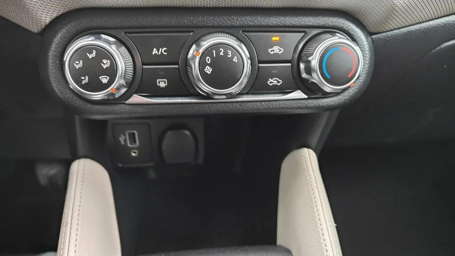 NISSAN Micra -