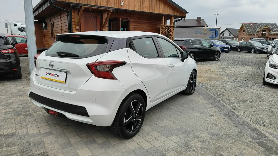 NISSAN Micra -