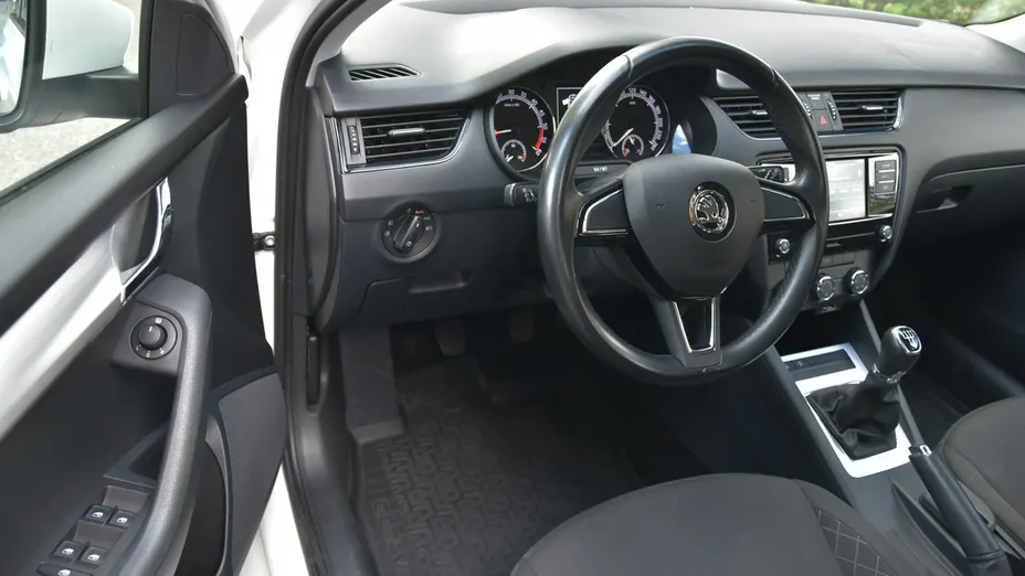 SKODA Octavia -