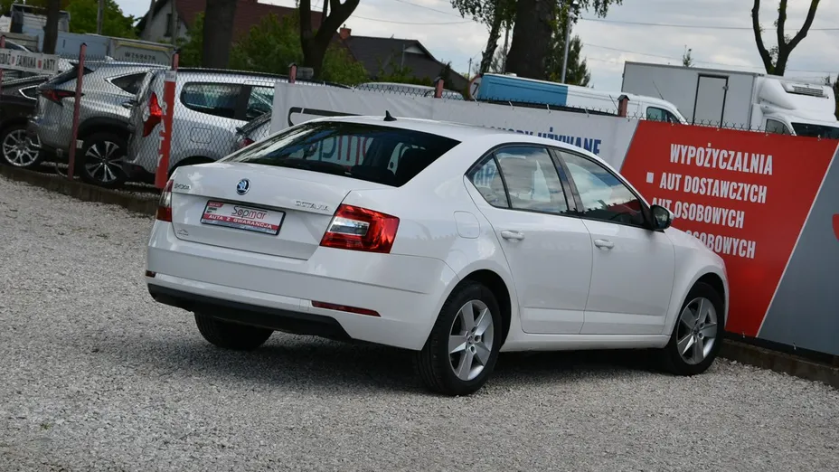 SKODA Octavia -