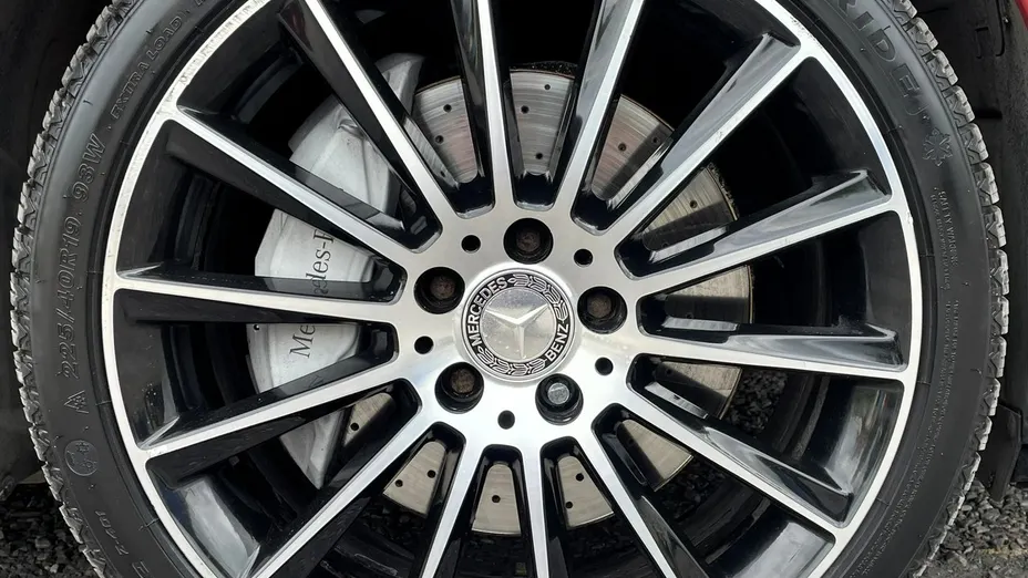 MERCEDES-BENZ C Klasa -