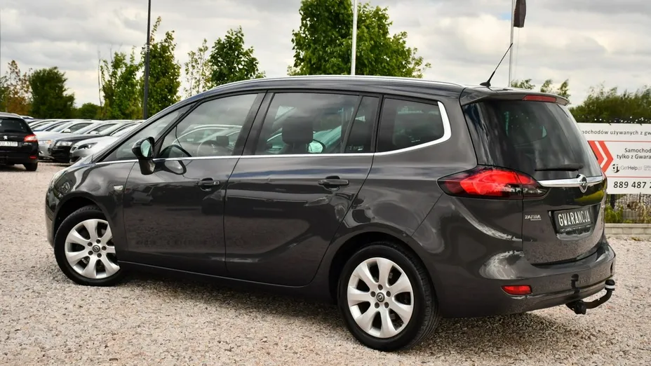 OPEL Zafira -
