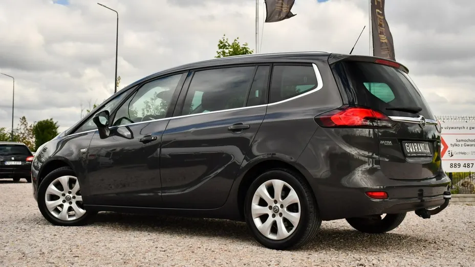 OPEL Zafira -
