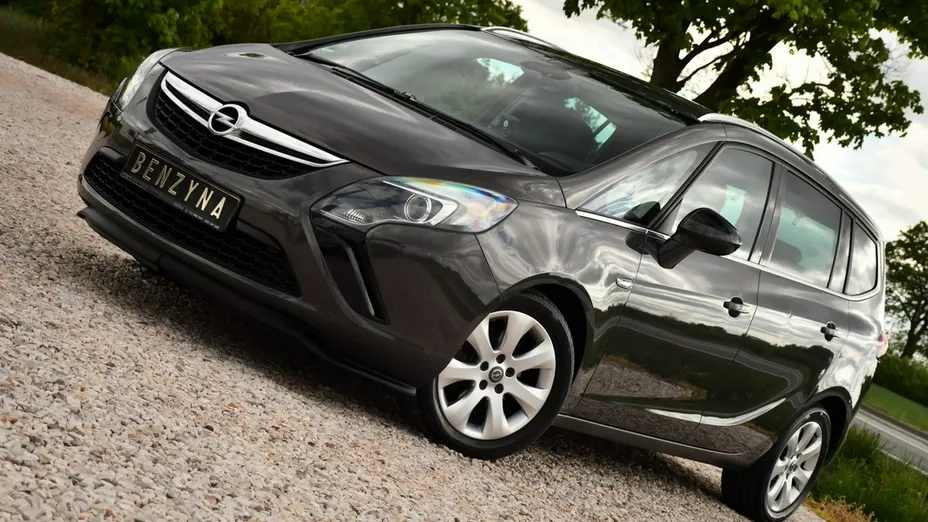 OPEL Zafira -