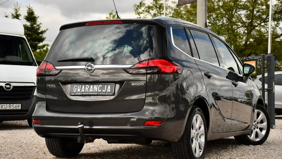 OPEL Zafira -