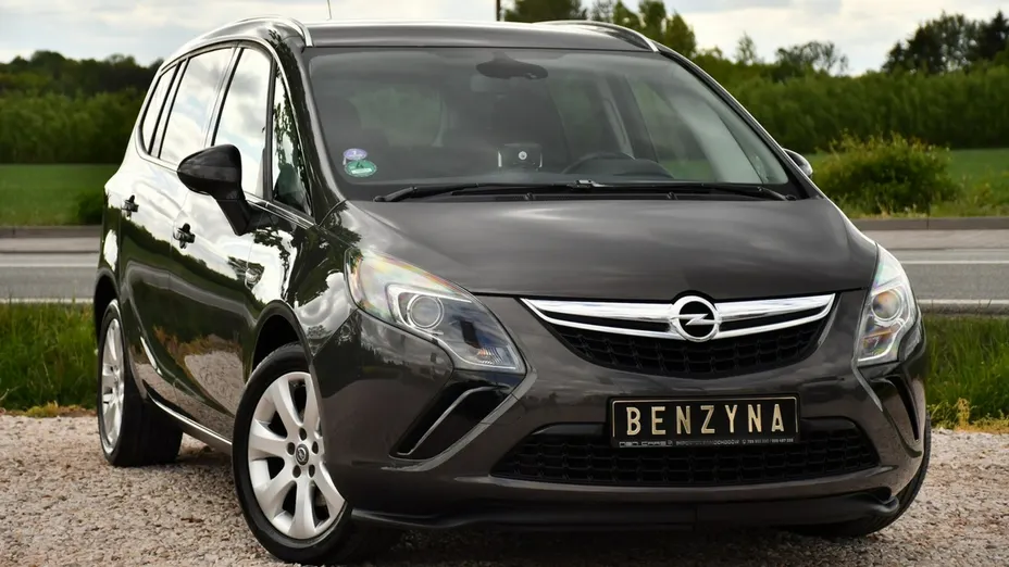OPEL Zafira -