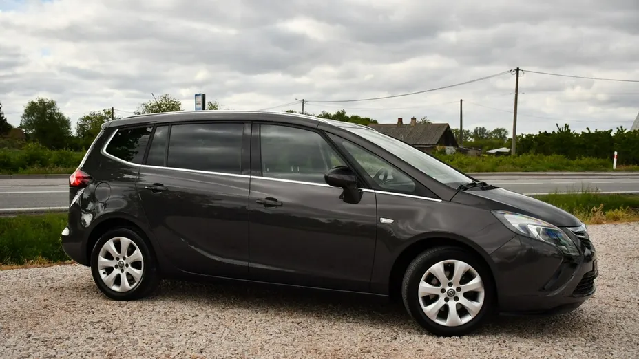 OPEL Zafira -