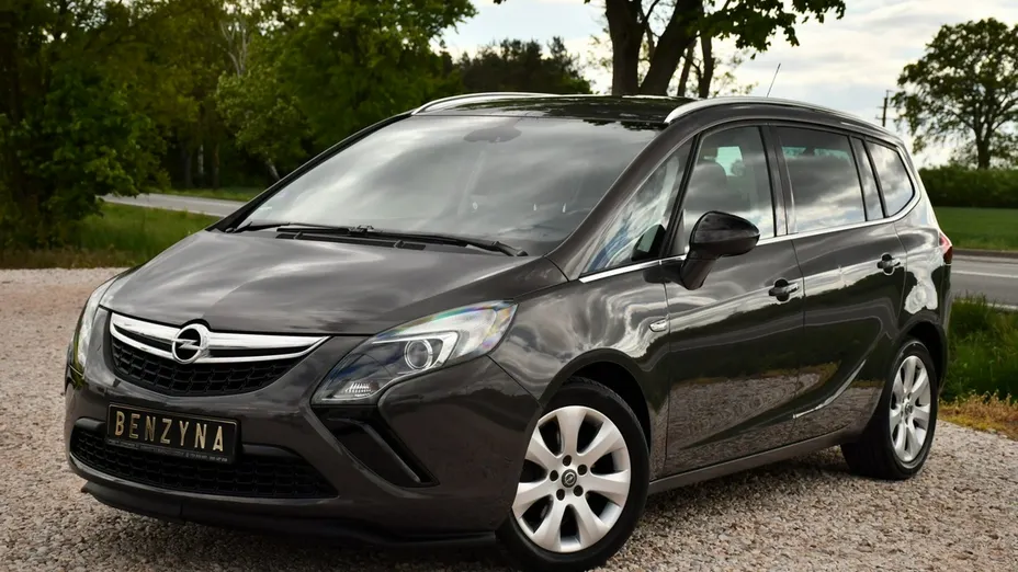 OPEL Zafira -