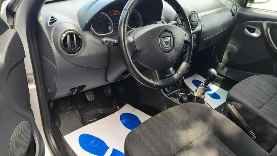 DACIA Duster -