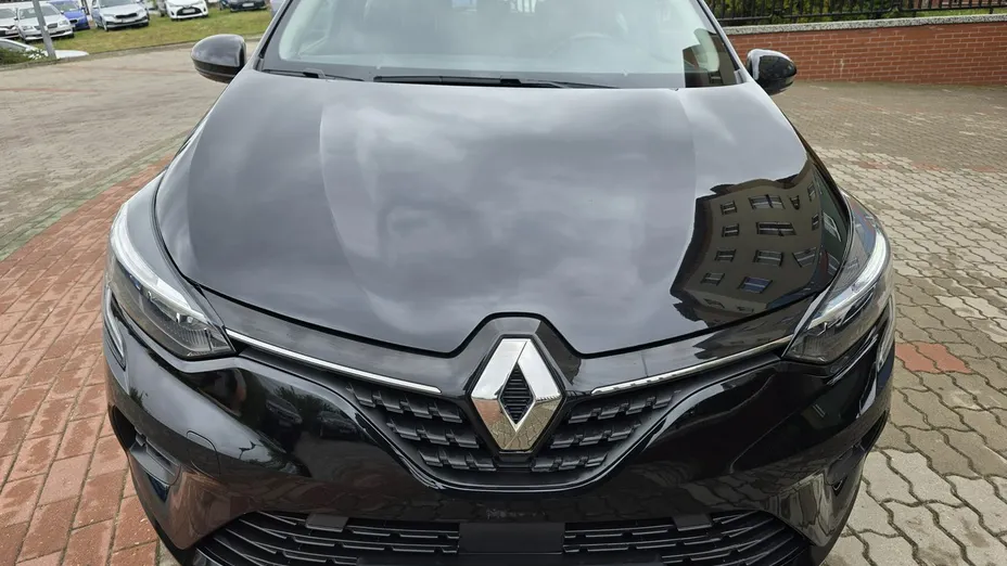 RENAULT Clio -